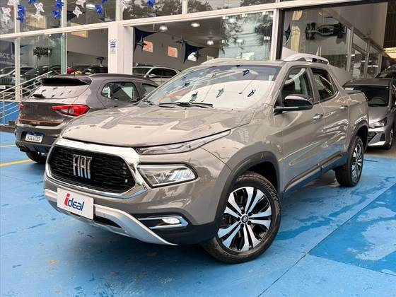FIAT TORO 2.2 TURBO DIESEL VOLCANO 4WD AT9 FIAT TORO 2.2 TURBO DIESEL VOLCANO 4WD AT9